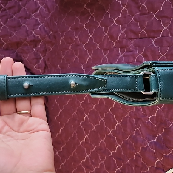 Green Vegan Leather Shoulder Purse - Picture 5 of 5